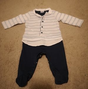 Baby clothing